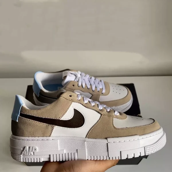 Brown/white shoes 003