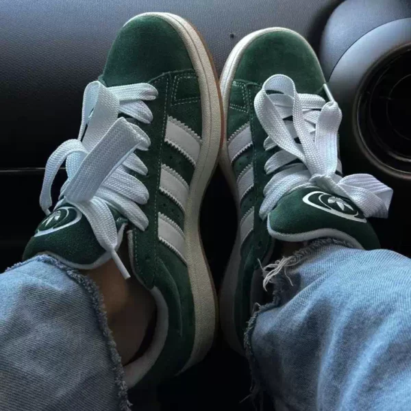 Green shoes 001