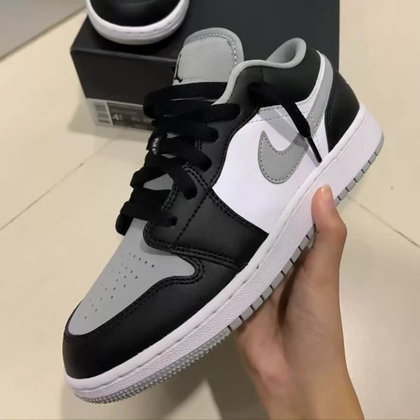 Black/gray shoes 003 - Image 4