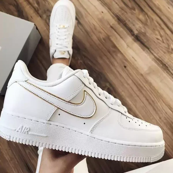 White shoes 003