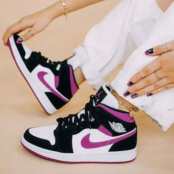 Black/purple shoes 003 - Image 3