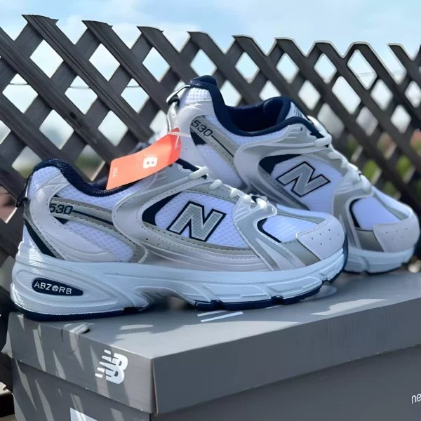 White/blue shoes 004